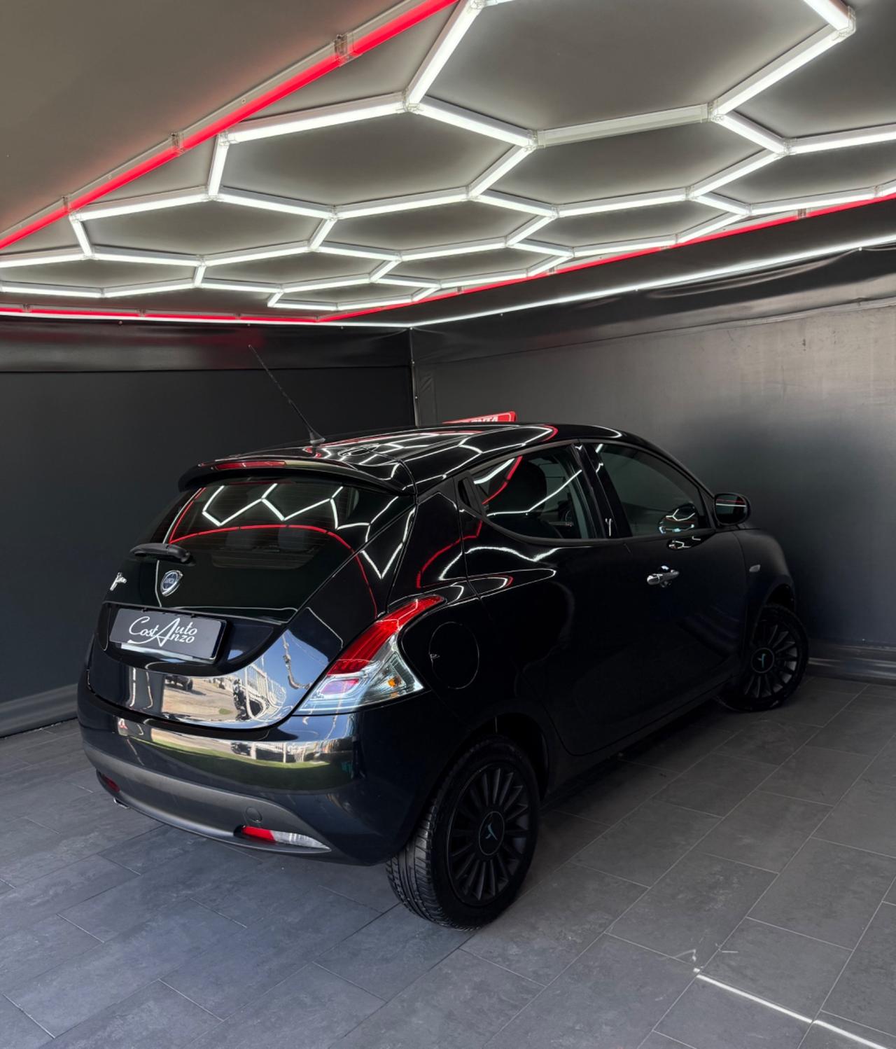 Lancia Ypsilon 1.2 Benzina Platinum 2014