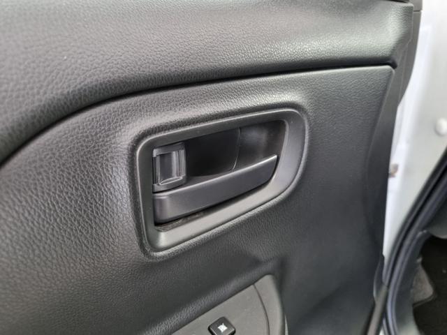 MITSUBISHI L200 2.3 D Double Cab 4x4 Easy Select Invite Connect