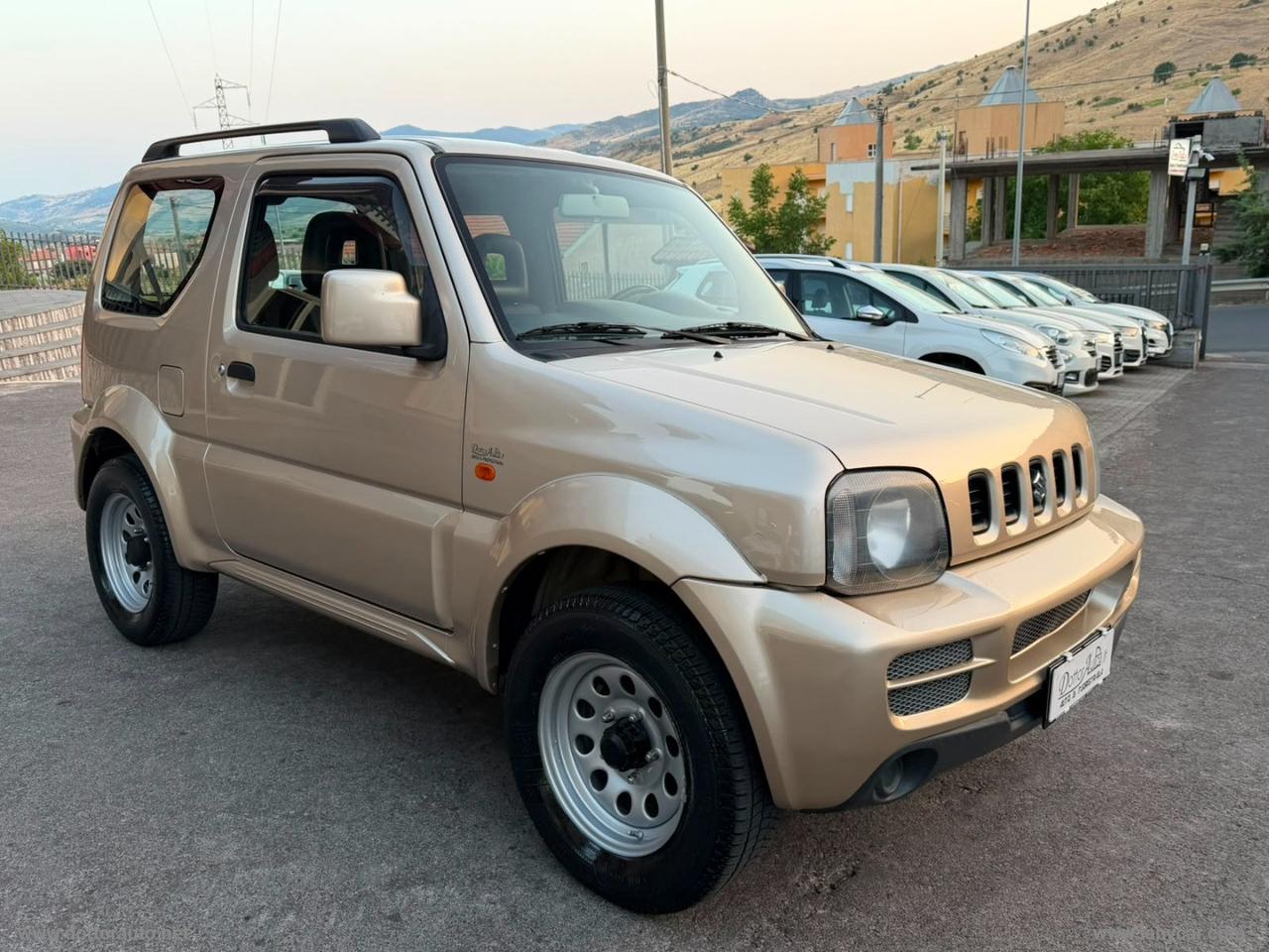 SUZUKI Jimny 1.3 4WD JLX