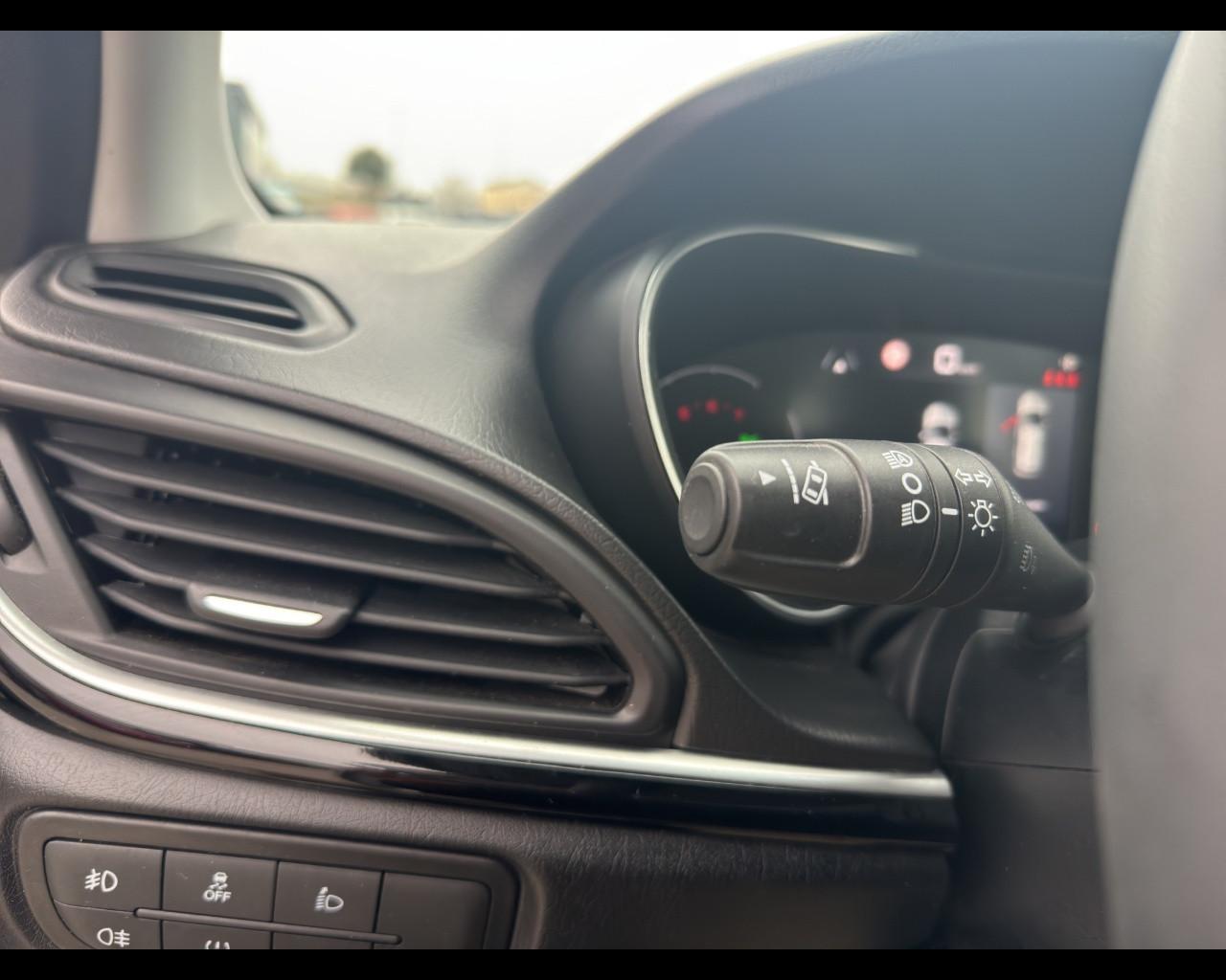 FIAT Tipo (2015-->) - Tipo 1.3 Mjt S&S 5 porte Business