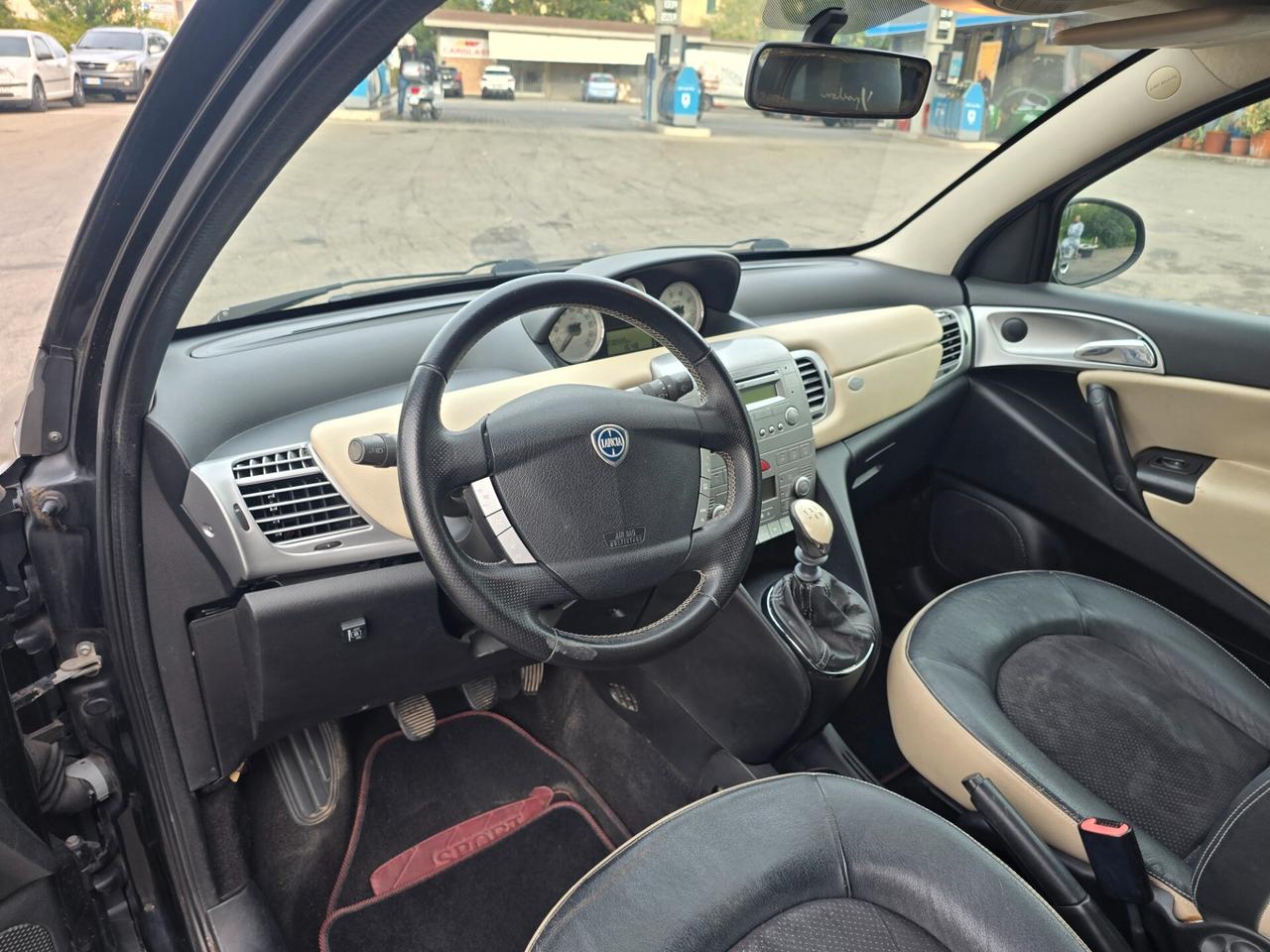 Lancia Ypsilon 1.4 Oro Ecochic GPL