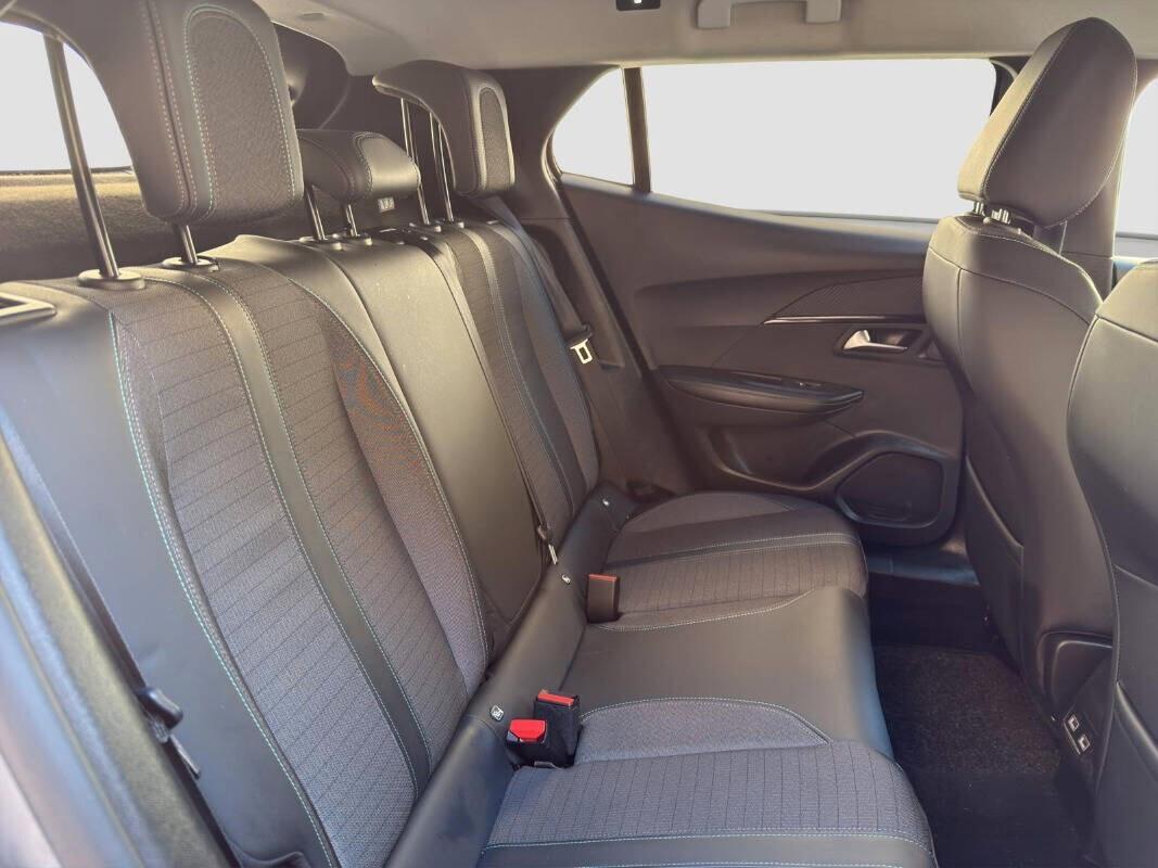 Peugeot 2008 BlueHDi 110 S&S Allure Pack 2021