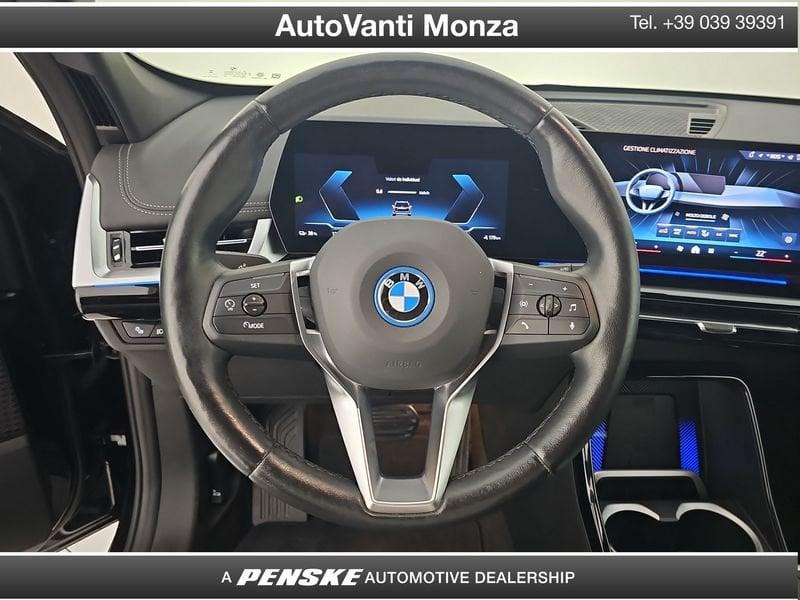 BMW iX1 eDrive 20 X-Line