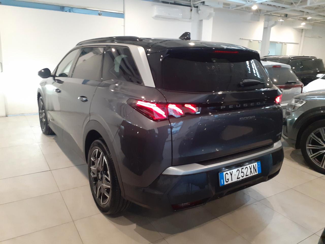 Peugeot 5008 Hybrid 145 e-DCS6 GT