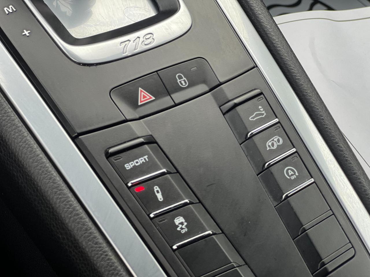 Porsche 718 Cayman 2.0 300cv pdk