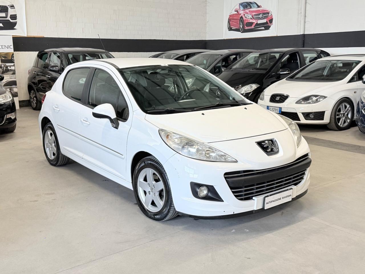 Peugeot 207 1.4 HDi 70CV 5p. Allure
