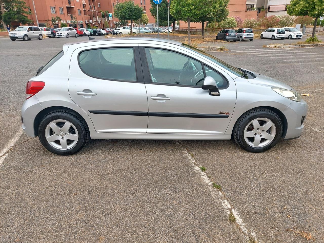 Peugeot 207 1.4 8V 75cv GPL Rinnovato