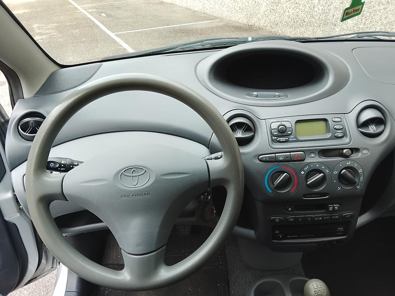 Toyota Yaris 1.0i 16V cat 3 porte