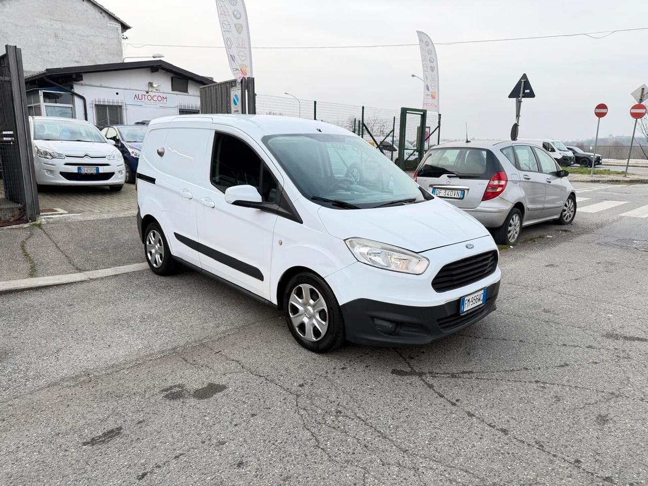 Ford Transit Courier 1.5 TDCi 75CV Van Trend