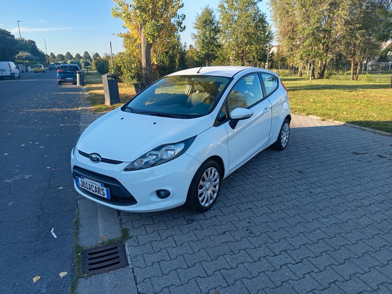 Ford Fiesta 1.4 3 porte Bz.- GPL Titanium