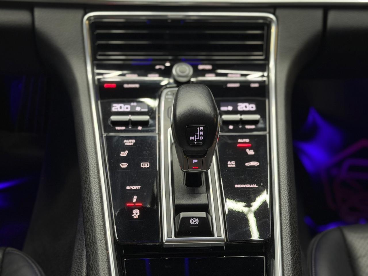 Porsche Panamera 4S 422 CV TETTO PANORAMICO/R22/PPF/NERO OPACO