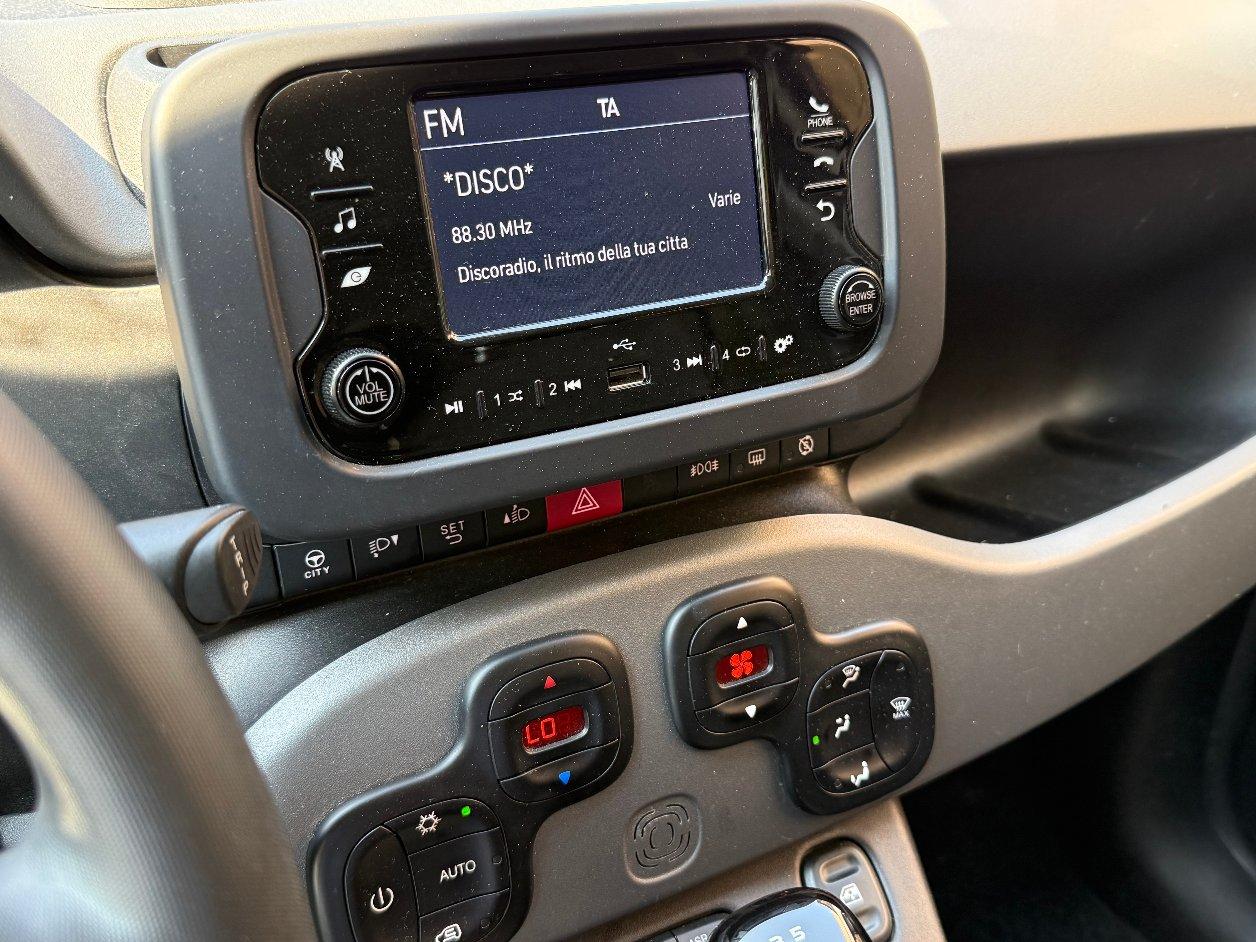 Fiat Panda 1.0 firefly Hybrid City Life s&s 70cv 5P UNIPROP