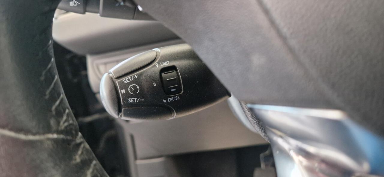 Peugeot 208 1.4 HDi 68cv 5 porte Allure