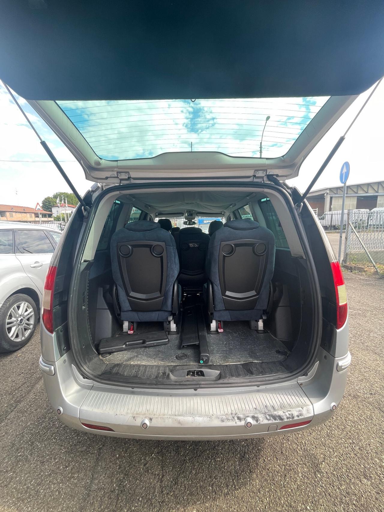 Lancia Phedra 2.0 MJT 136 CV Platino