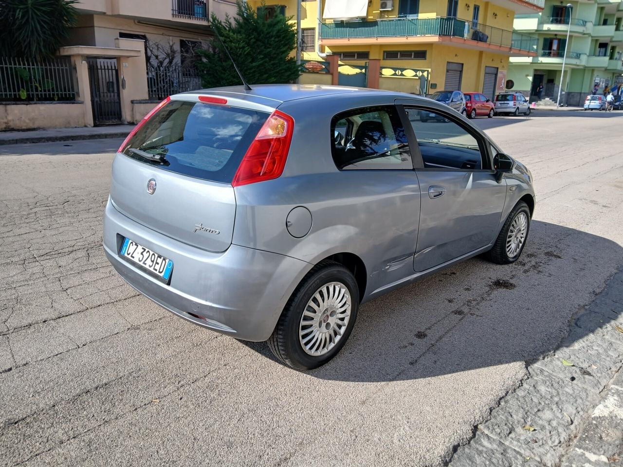 Fiat Grande Punto 1.4 Starjet 16V 3 porte Dynamic