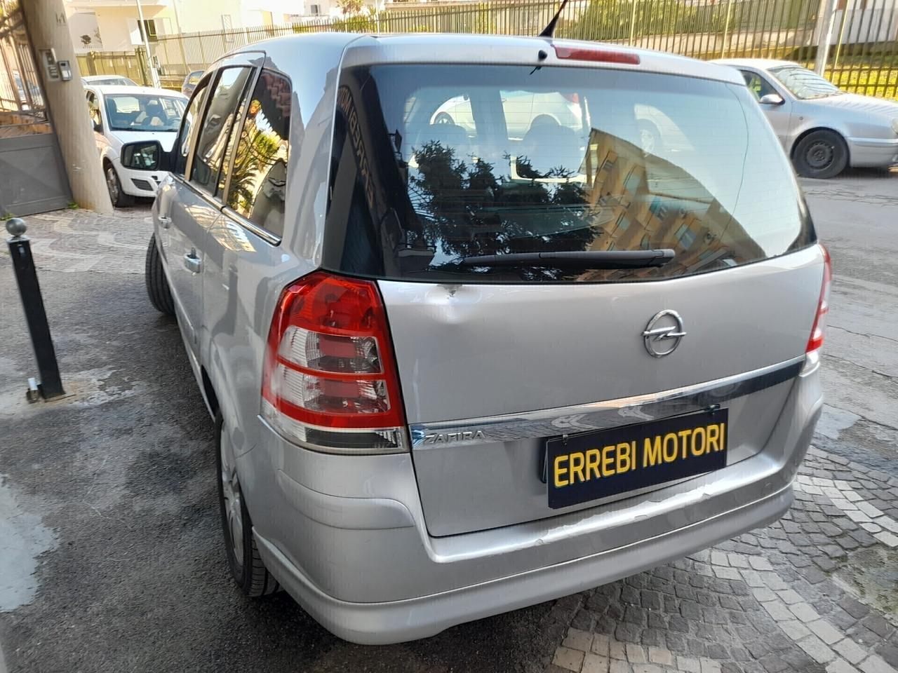 Opel Zafira 7 POSTI BENZ/METANO X NEOPATENTATI