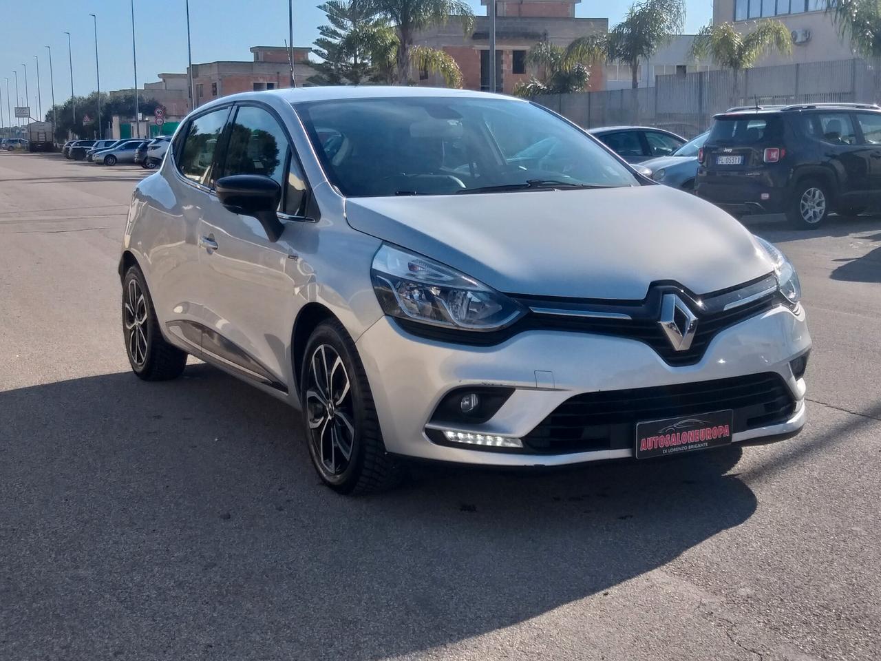 Renault Clio dCi 8V 75 CV 5 porte Moschino Zen