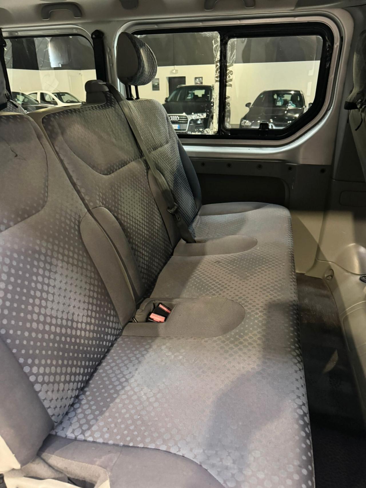 Renault Trafic 9 POSTI