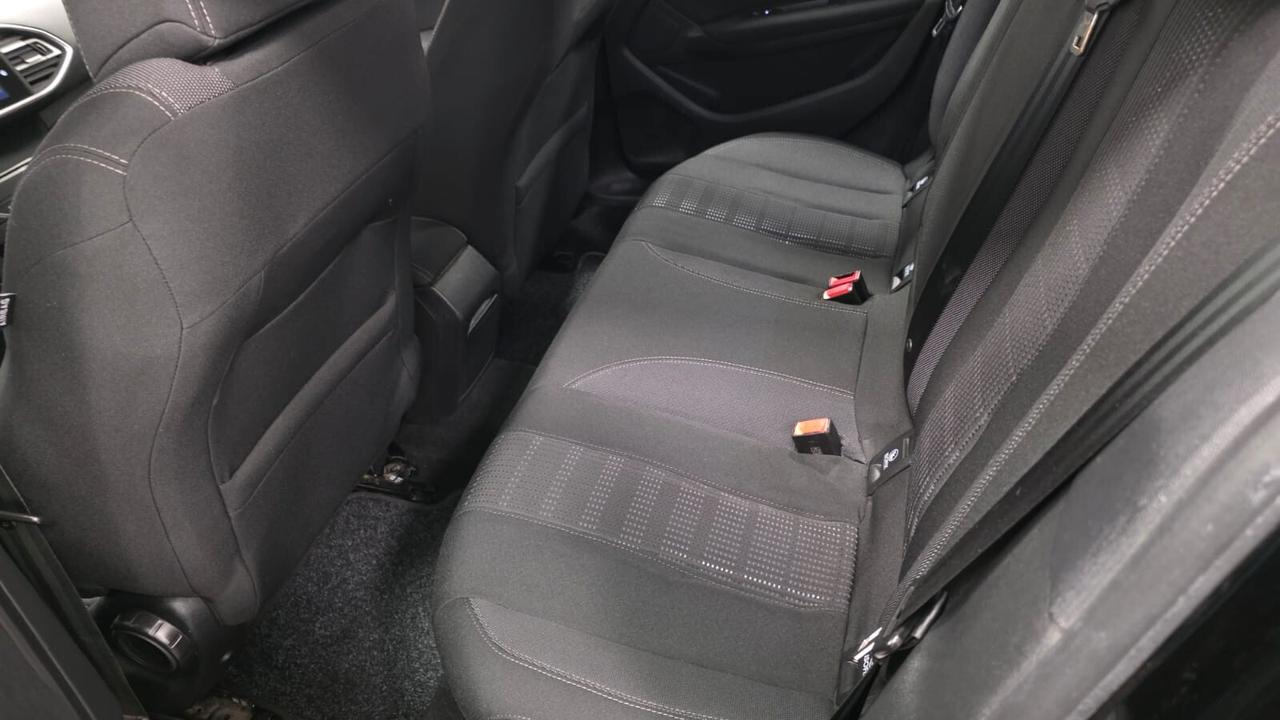 Peugeot 308 BlueHDi 120 S&S EAT6 Allure