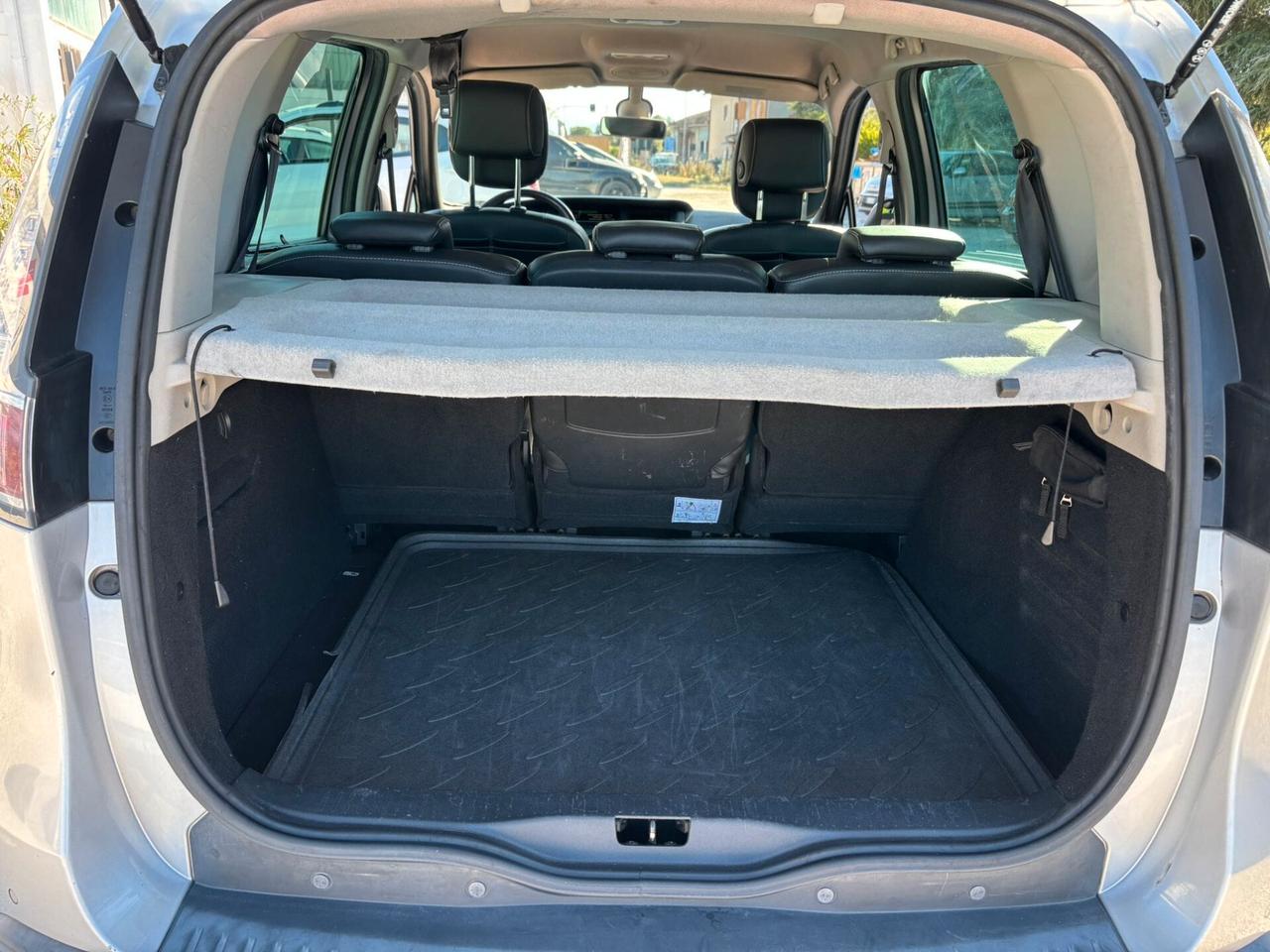 Renault Scenic XMod 1.5 dCi 110CV Tua a 90€ al Mese