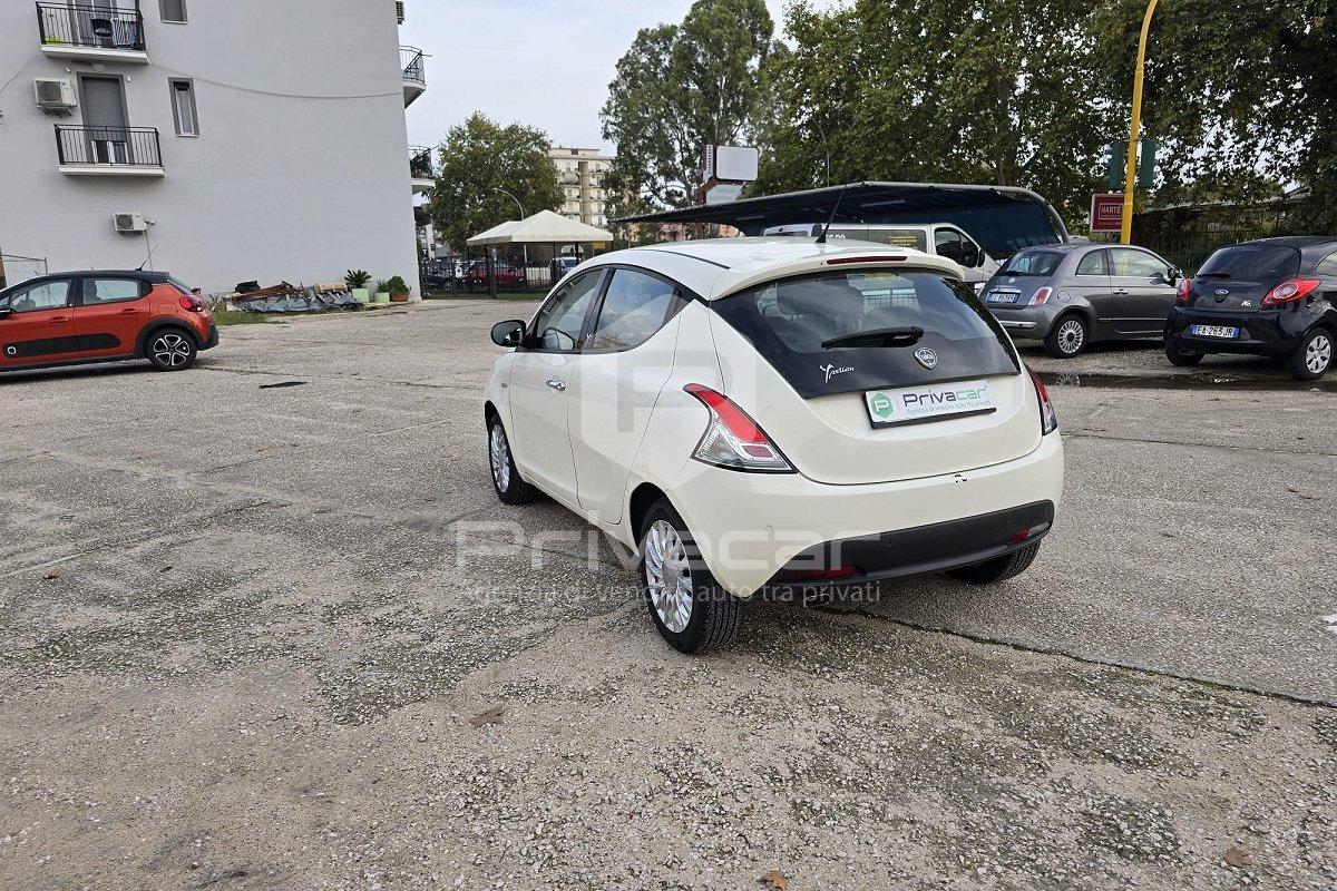 LANCIA Ypsilon 1.2 69 CV 5 porte Silver