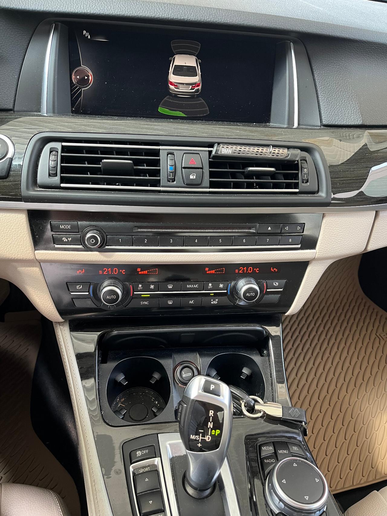 Bmw 520 520d xDrive Luxury