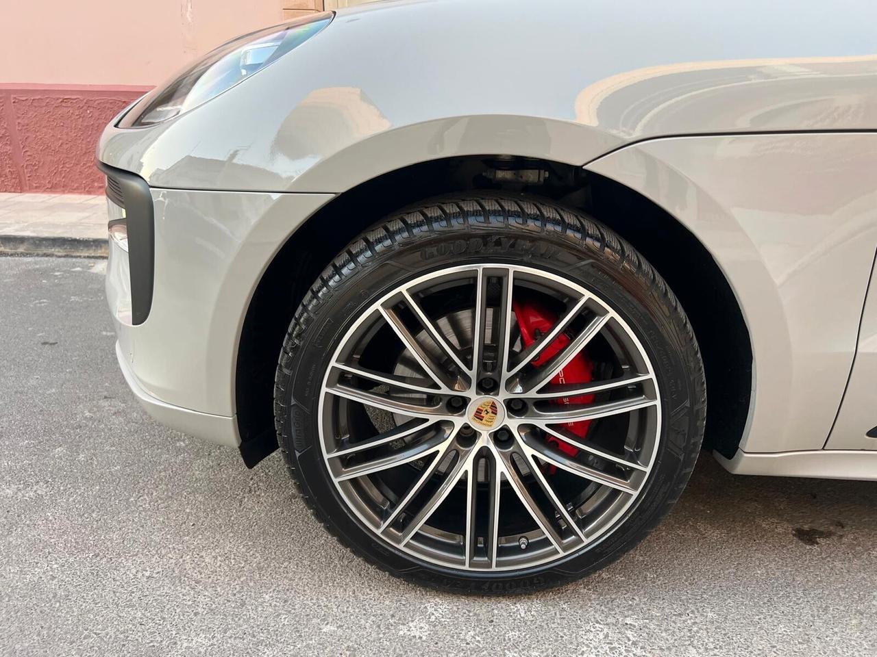 PORSCHE MACAN GTS 2.9 BENZINA 380CV TETTO PELLE NAVI ANNO 2021