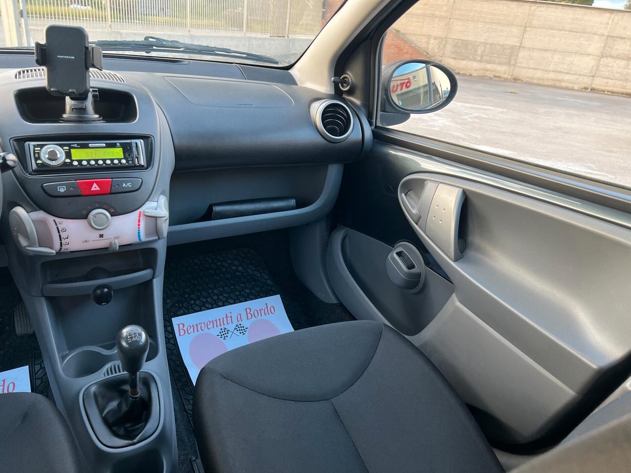 Toyota Aygo 1.0 Now TAGLIANDATA CON GARANZIA