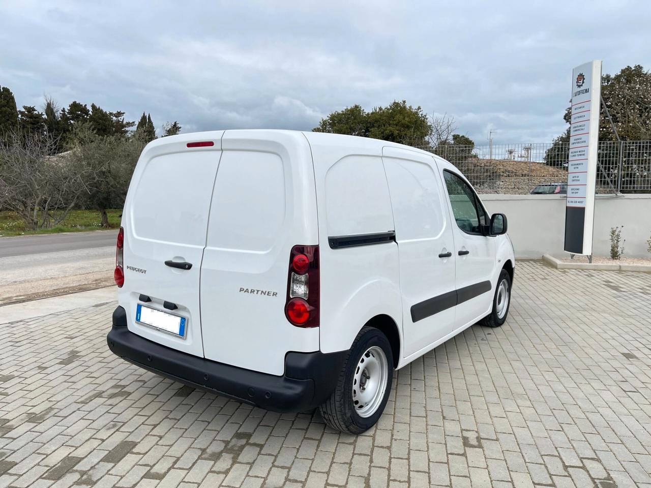 Peugeot Partner 1.6 HDi 100 cv AUTOCARRO 3 POSTI