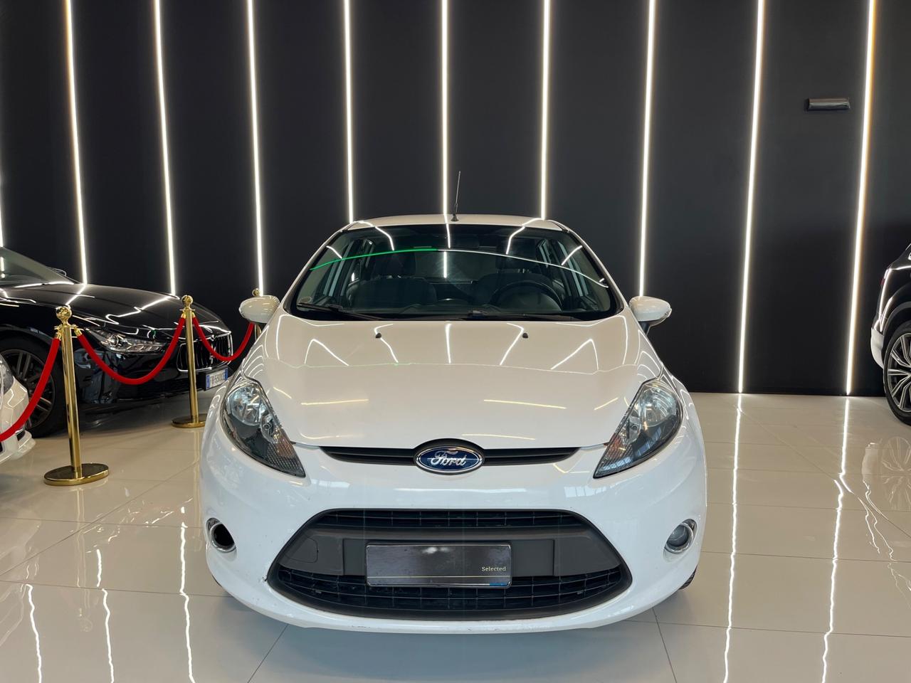 Ford Fiesta 1.2 60CV 5 porte Titanium OK NEOPATENTATI