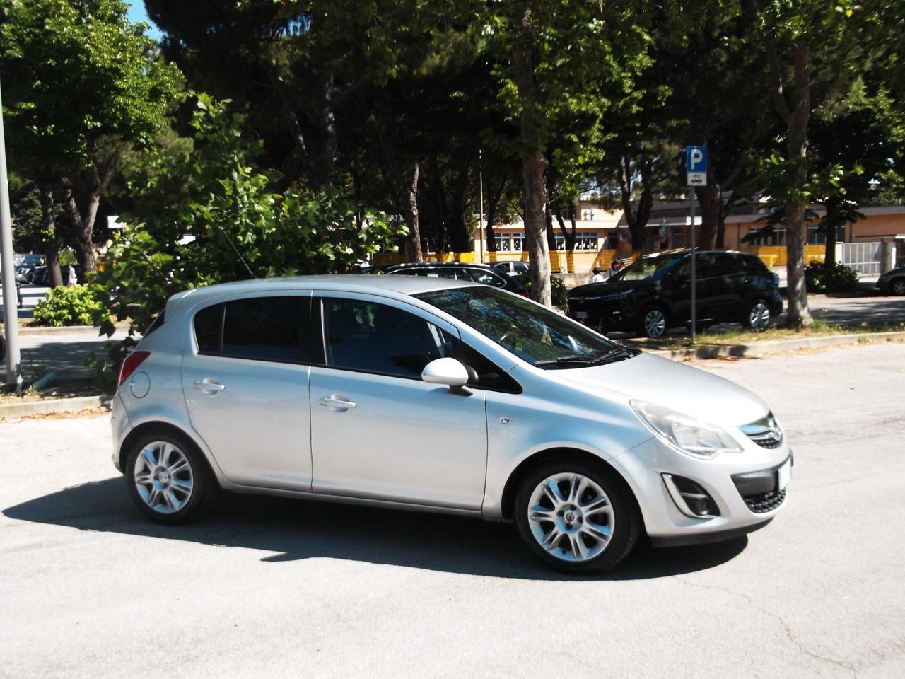 Opel Corsa 1.3 Cdi 5P. Neopatentati 2012