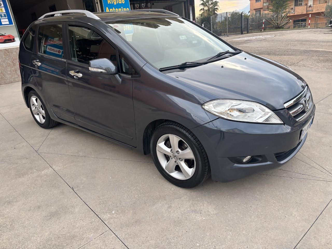 Honda FR-V 2.2 i-CTDi Comfort 6 POSTI