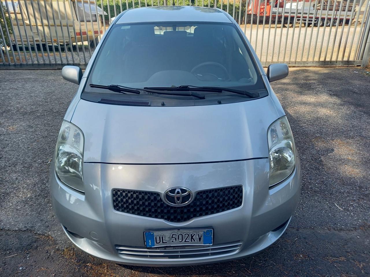 YARIS DIESEL CAMBIO AUTOMATICO UNIPRO 12 MESI GARANZIA