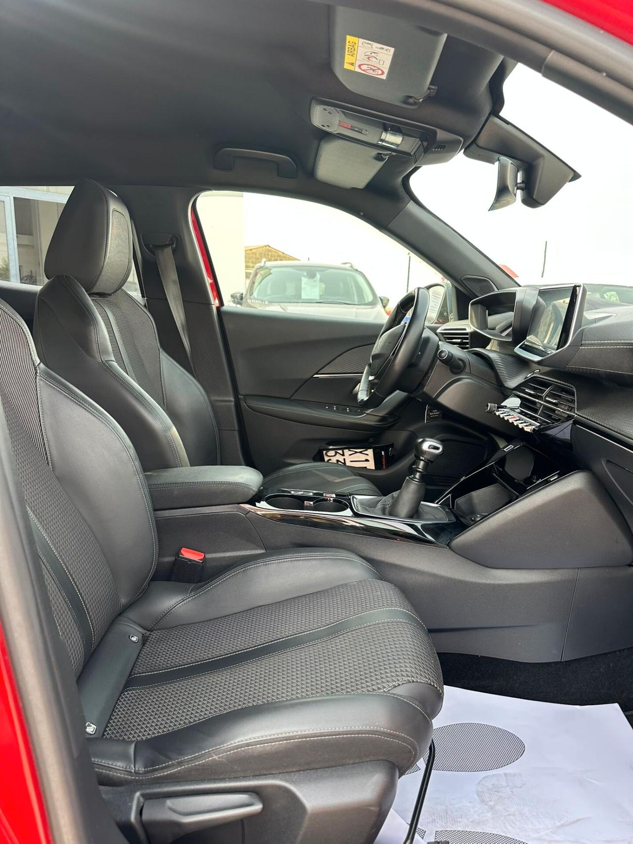 Peugeot 2008 GT Line 130cv Finanz. Senza Busta Paga