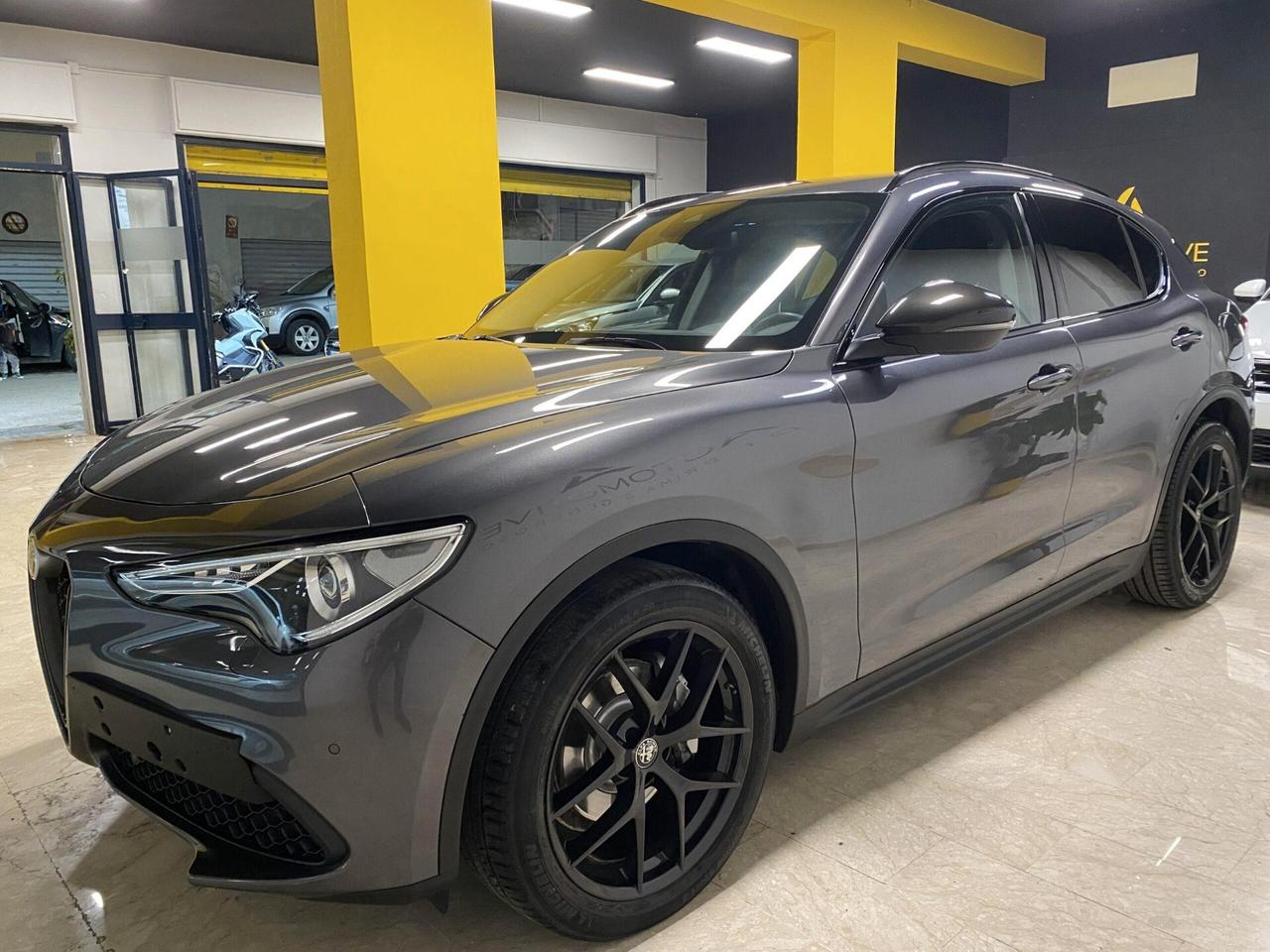 Alfa Romeo Stelvio 2.2 Turbodiesel 160 CV AT8 RWD Sport-Tech