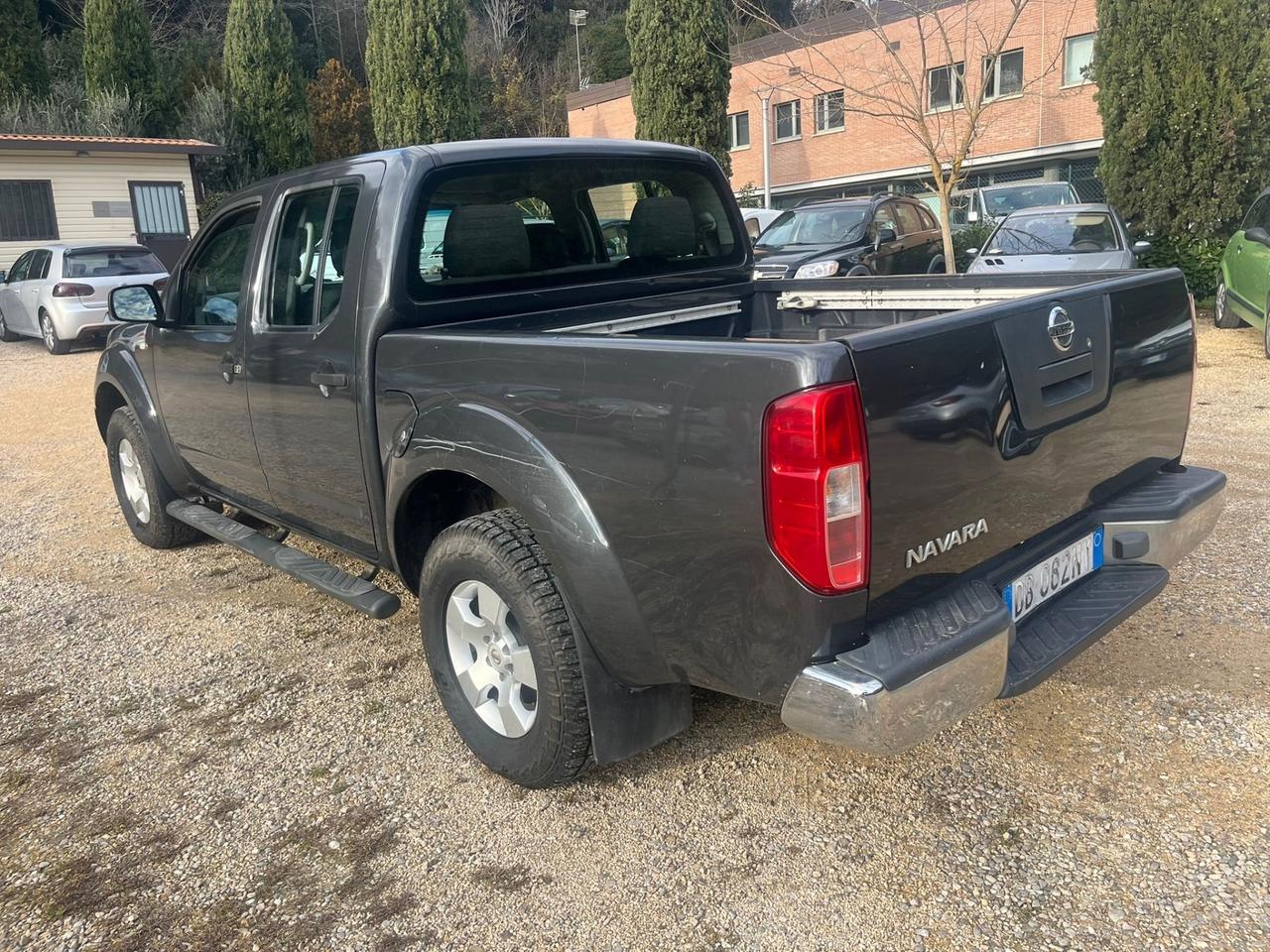 Nissan Navara 2.5 Diesel - 4x4
