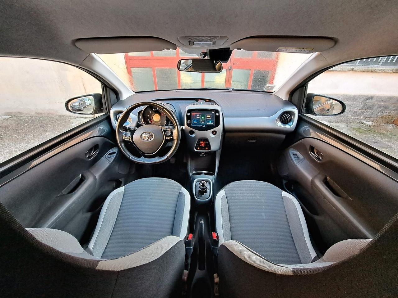 Toyota Aygo Connect 1.0 VVT-i 72 CV 5 porte x-fun MMT