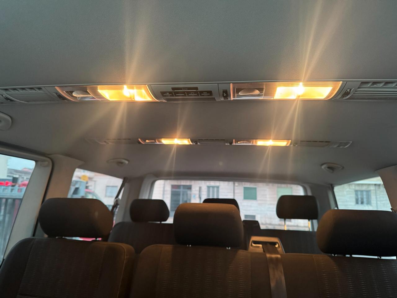 Volkswagen Caravelle 2.0 TDI 150CV DSG