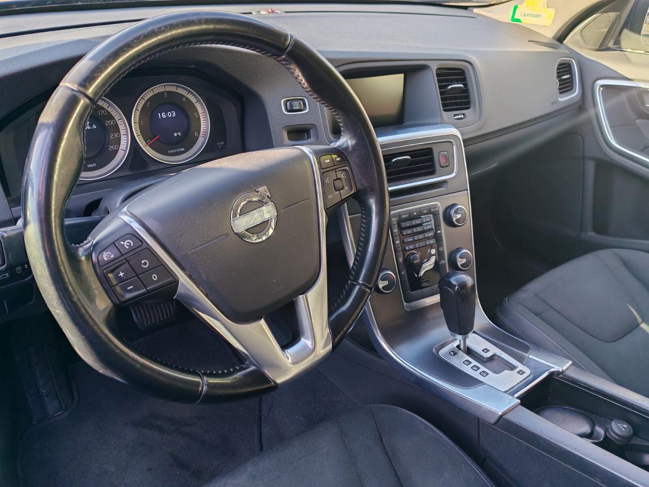 Volvo V60 D3 Geartronic Summum