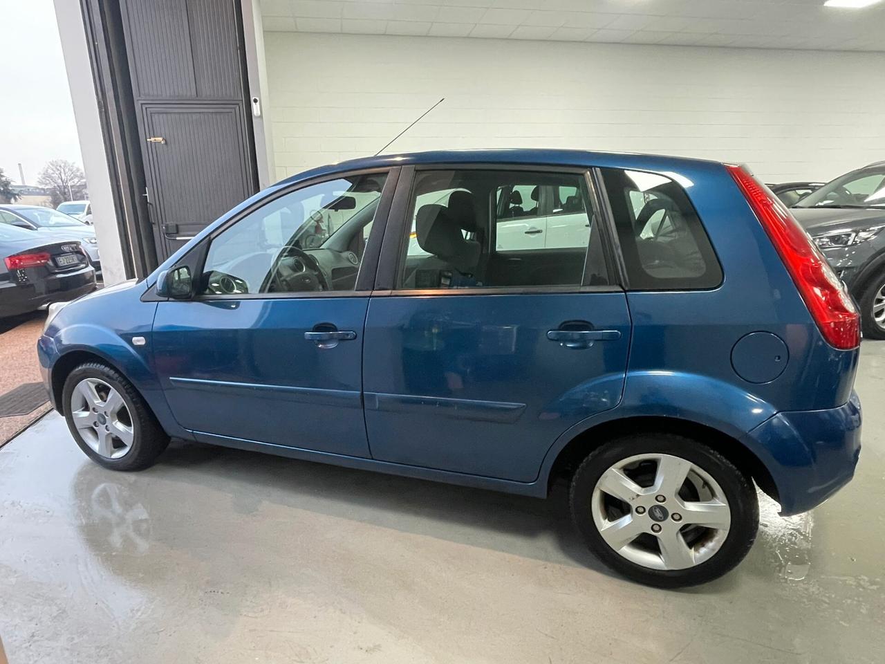 Ford Fiesta 1.4 16V 5p. Ghia