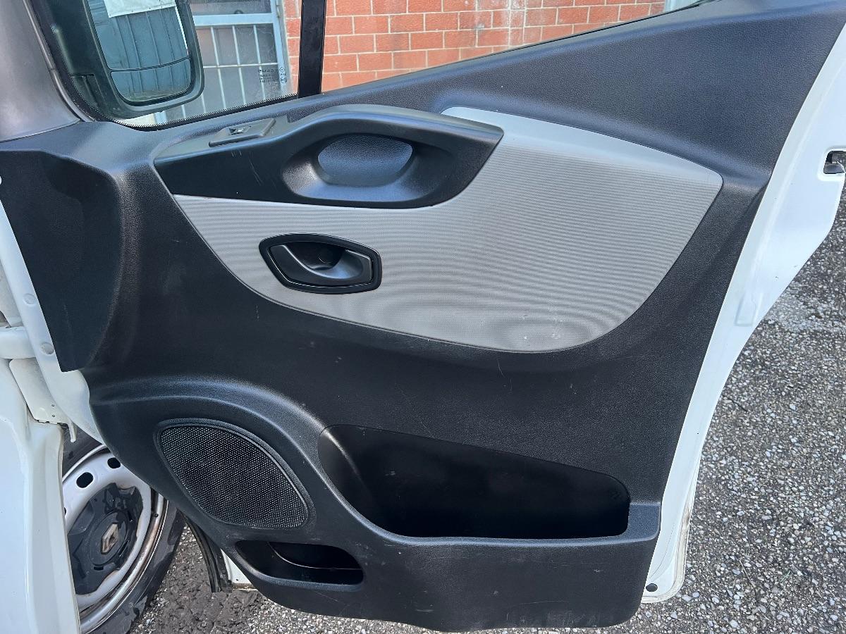 RENAULT trafic T27 1.6 dci 120cv L1H1 E6 trafic T27 1.6 dci 120cv L1H1 E6