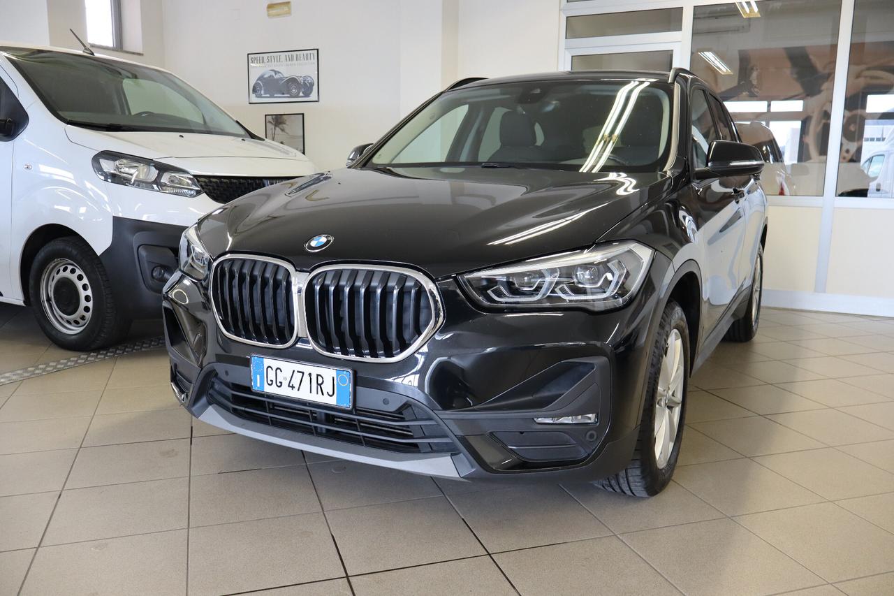 BMW X1 18d xDRIVE ADVANTAGE STEPTRONIC
