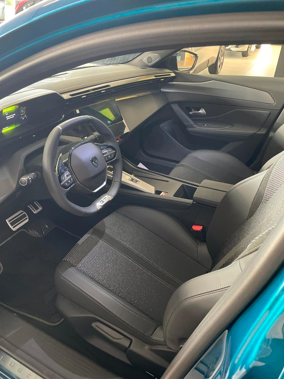 Peugeot 308 Hybrid 145 e-DCS6 GT