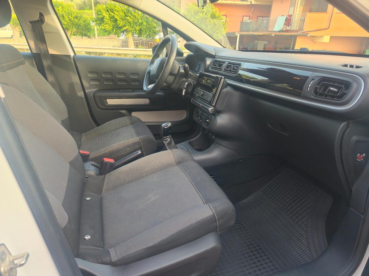 Citroen C3 PureTech 82 GPL Feel