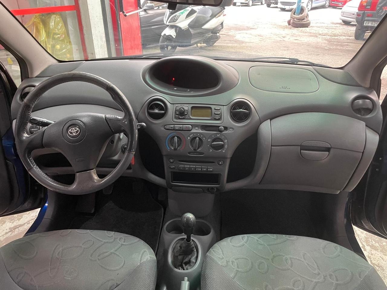 Toyota Yaris 1.3i 16V cat 3 porte DUE PROPRIETARI PRECEDENTI!!!