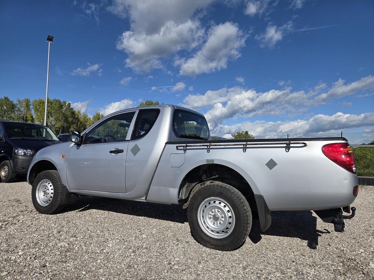 MITSUBISHI L200 CASSONE LUNGO