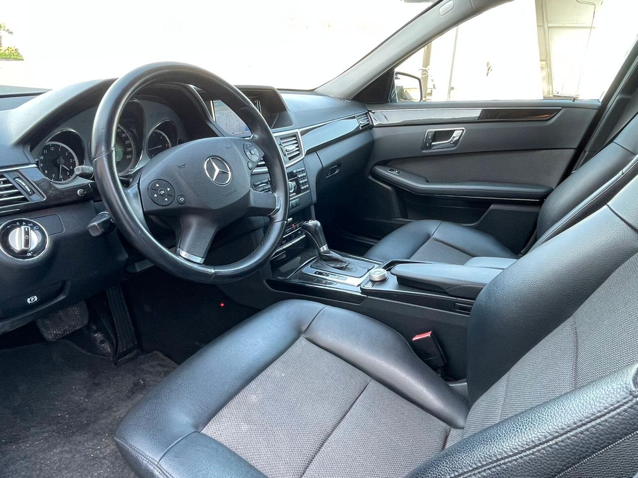 Mercedes-benz E 220 CDI BlueEFFICIENCY Avantgarde
