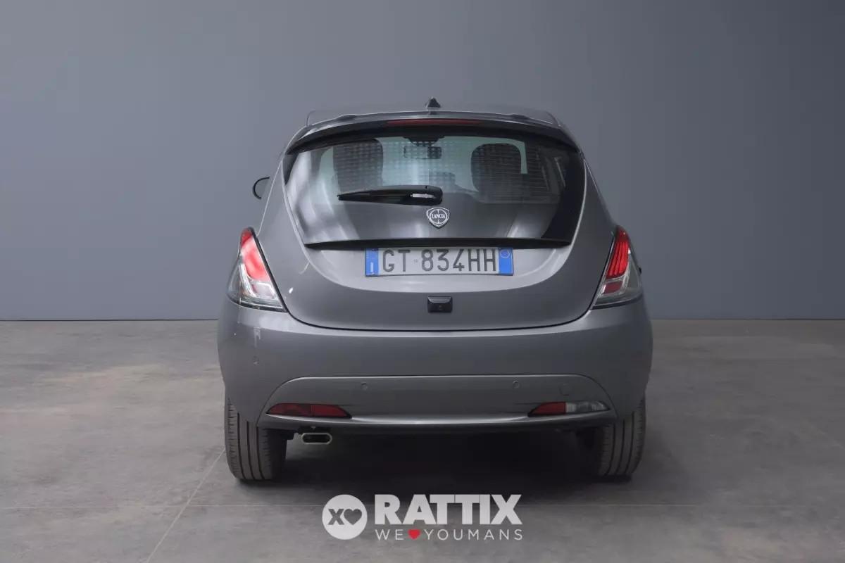 Lancia Ypsilon 1.0 Firefly Hybrid 70CV Platino
