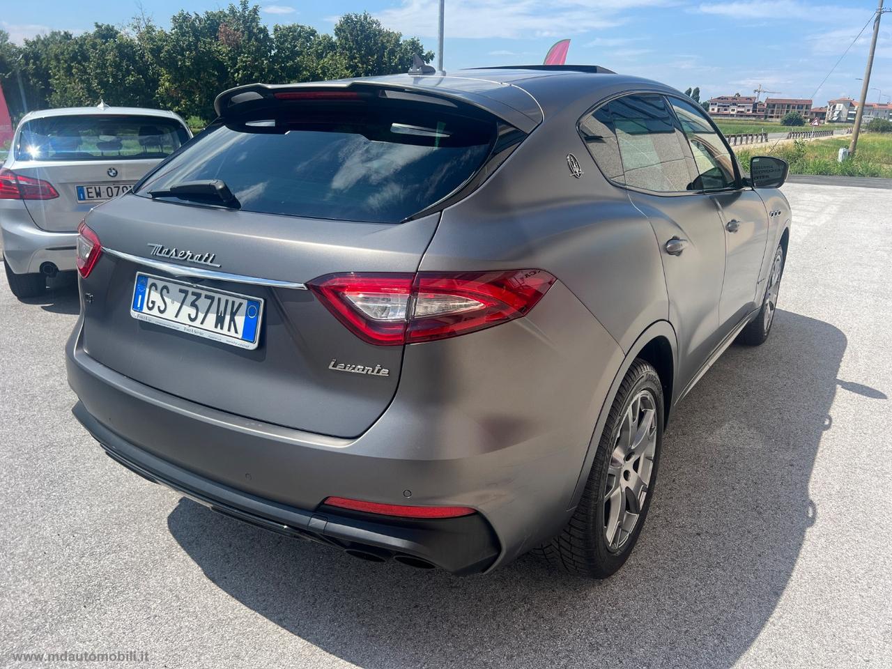 MASERATI Levante V6 AWD Gransport 350CV TETTO 20 CAMERA 360