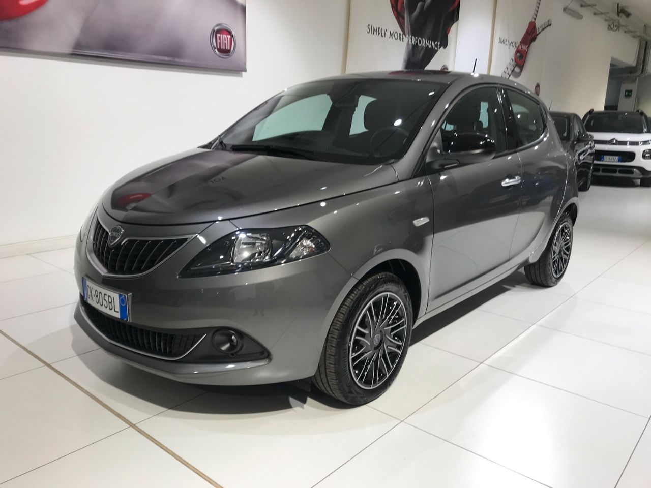 Lancia Ypsilon 1.0 FireFly 5 porte S&amp;S Hybryd Gold